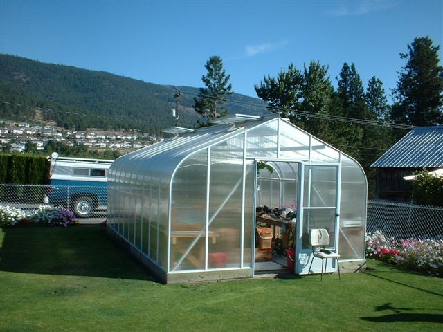 Advantages Of Polycarbonate hollow sheet Over Glass For A Greenhouse